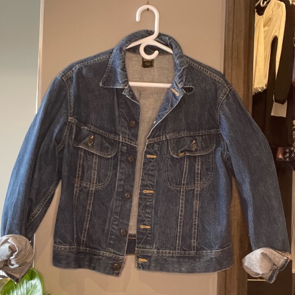 Lee’s cropped denim jacket - Picture 1 of 1